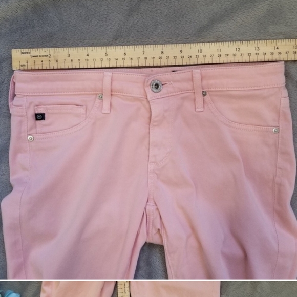 Pink Jeans 🩷 - Picture 6 of 9